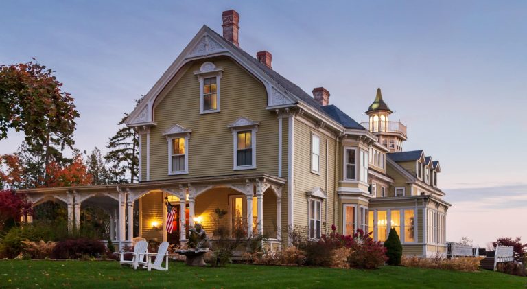 Top-Rated Maine B&B | A Romantic Bed And Breakfast On Penobscot Bay